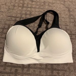 34DD Champion underwire sports bra